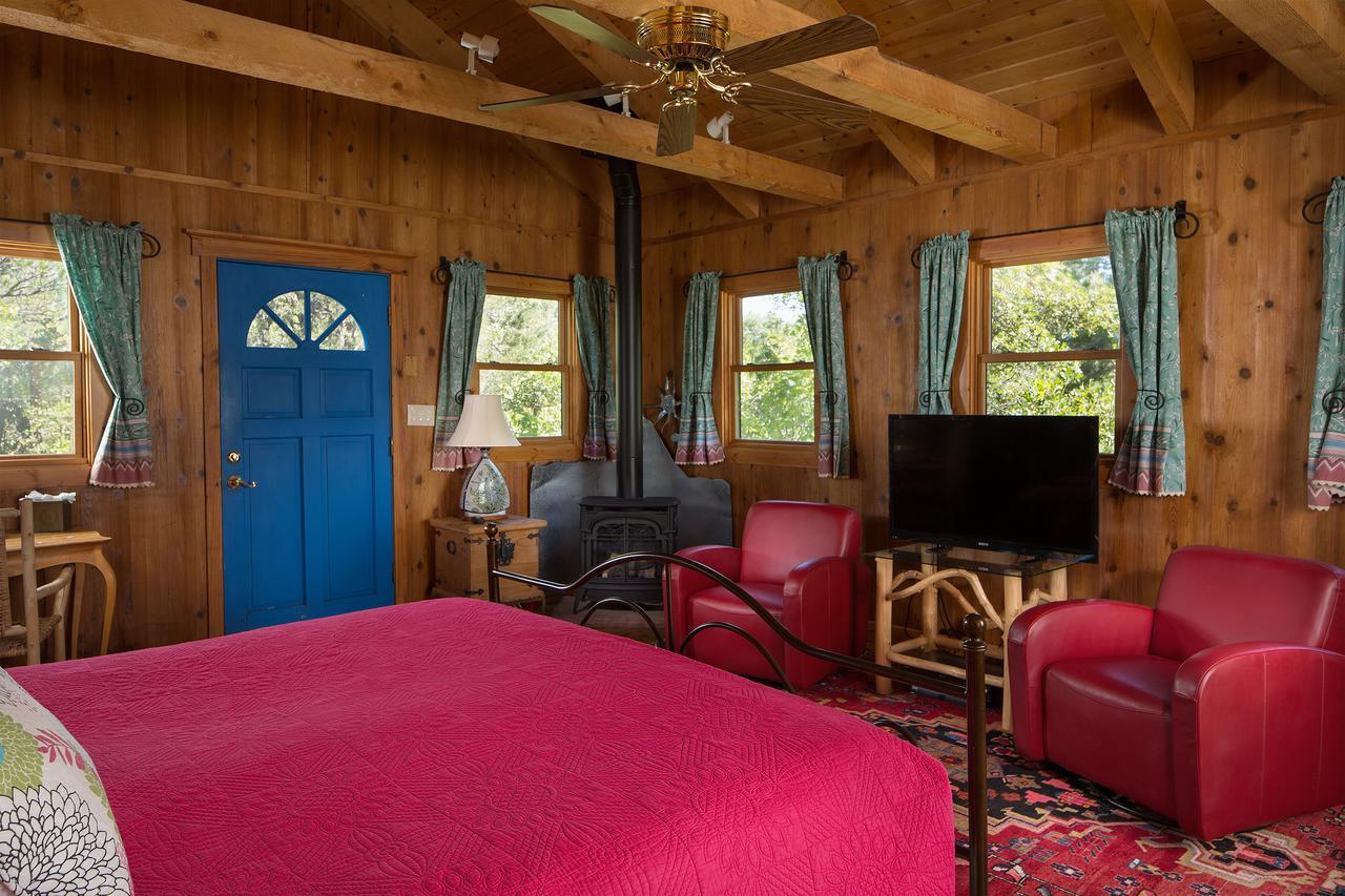 Blue Ranch Bed & Breakfast